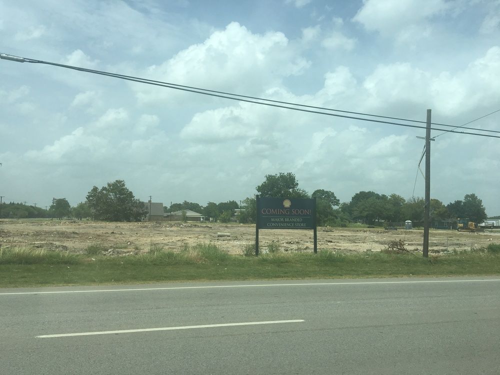 For Lease | Retail Center | ± 10,220 SF Available: 2308 E STATE HIGHWAY 21, Bryan, TX 77803
